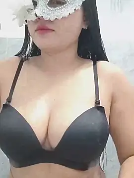 Snapshot of girldam95 chatting on 7, 7, 2026 girldam95 online show from 7, 7, 2026