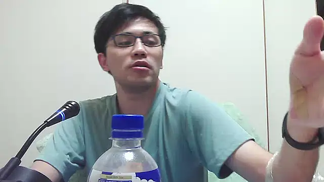 Snapshot of ryusei18570 chatting on 13, 9, 2025 ryusei18570 online show from 13, 9, 2025