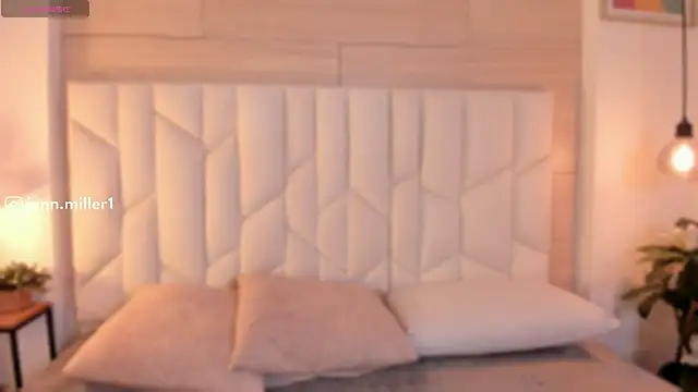 Jennmiiller  online show from 7, 4, 2026