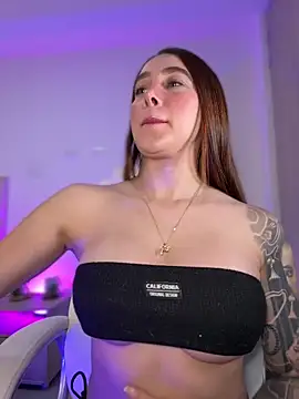 Lanataylor- online show from 16, 3, 2025