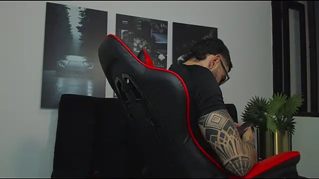 Austin bolt online show from 8, 2, 2025