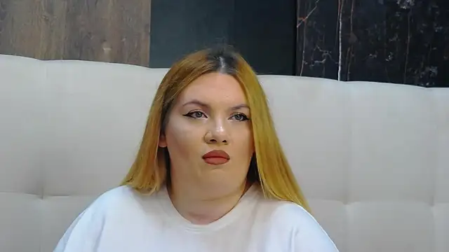 MelanieBrownn online show from 12, 11, 2025