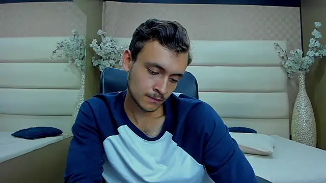 Desmon Clark online show from 2, 2, 2025