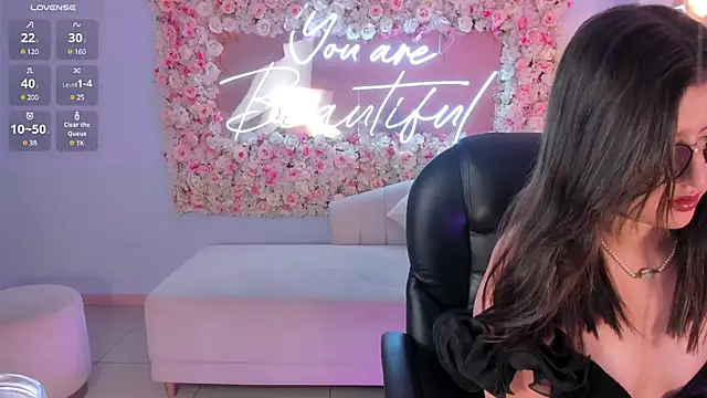Snapshot of AmberFarrell chatting on 16, 1, 2025 AmberFarrell online show from 16, 1, 2025