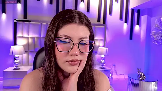 Snapshot of AmberFarrell chatting on 17, 5, 2026 AmberFarrell online show from 17, 5, 2026