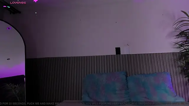 valentina lux online show from 13, 3, 2026