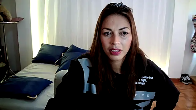 Hanna Charming online show from 8, 1, 2026