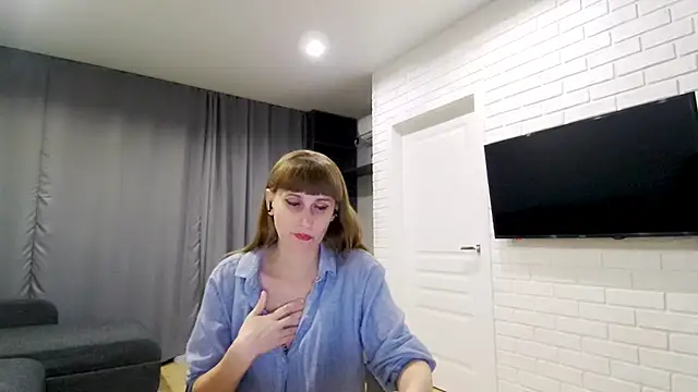 Daniella Lorente online show from 27, 10, 2025