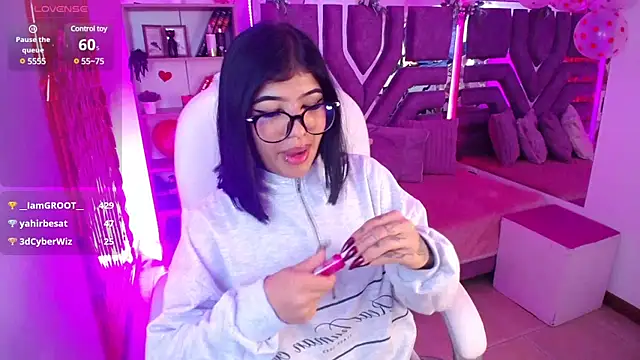 AliceWalker 11 online show from 13, 2, 2025