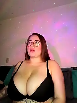 Snapshot of soofy__ chatting on 19, 4, 2026 soofy online show from 19, 4, 2026
