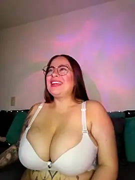 Snapshot of soofy__ chatting on 24, 4, 2026 soofy online show from 24, 4, 2026