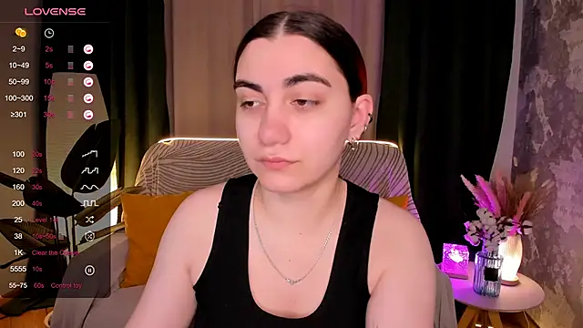 hannacheekss  online show from 20, 11, 2025