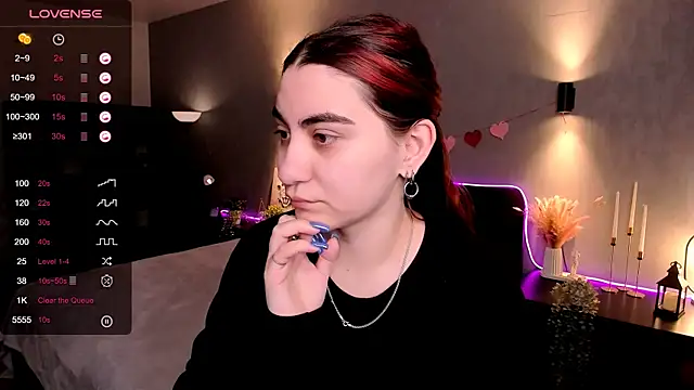 hannacheekss  online show from 12, 3, 2026