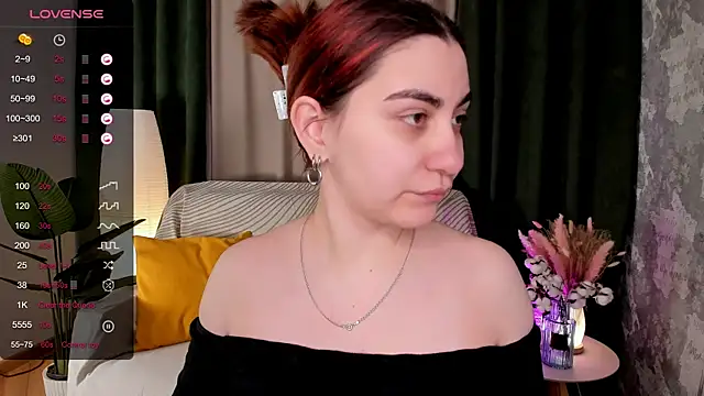 hannacheekss  online show from 9, 4, 2026