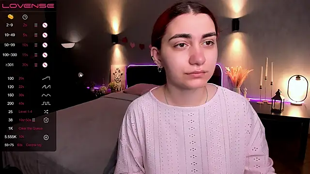 Snapshot of hannacheekss_ chatting on 30, 6, 2026 hannacheekss online show from 30, 6, 2026