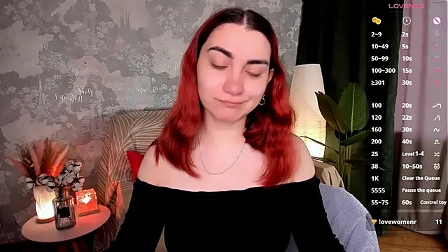 Snapshot of hannacheekss_ chatting on 14, 7, 2026 hannacheekss online show from 14, 7, 2026