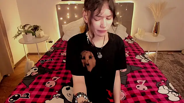 Emily Strikeee online show from 24, 5, 2026
