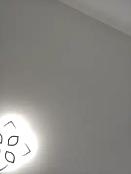 Snapshot of leeya_lee chatting on 24, 1, 2025 leeya lee online show from 24, 1, 2025