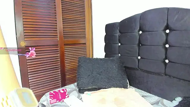 Snapshot of Selenakyle92_ chatting on 21, 7, 2026 Selenakyle92 online show from 21, 7, 2026