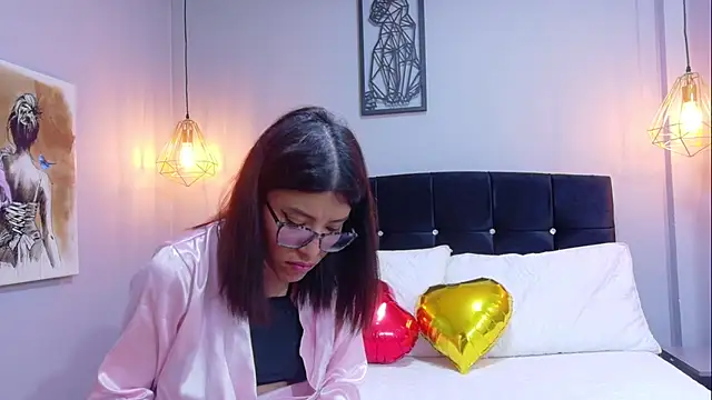  lucysmith online show from 23, 10, 2025