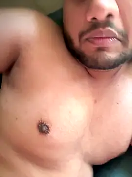 Snapshot of ved240 chatting on 23, 11, 2025 ved240 online show from 23, 11, 2025