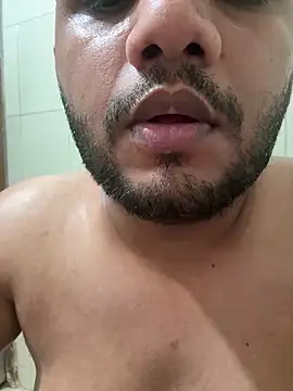 Snapshot of ved240 chatting on 5, 4, 2026 ved240 online show from 5, 4, 2026