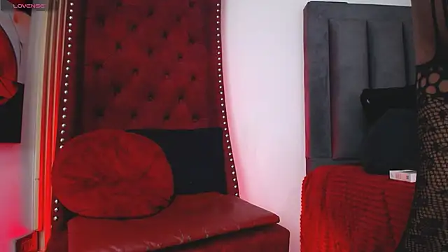 Snapshot of BiancaAntonelli chatting on 27, 4, 2026 BiancaAntonelli online show from 27, 4, 2026