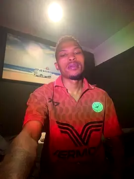 Snapshot of BlueIceCube chatting on 16, 10, 2025 BlueIceCube online show from 16, 10, 2025