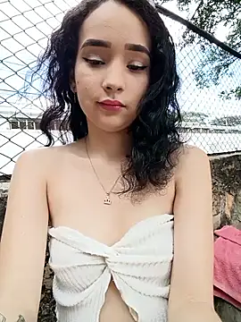 sweet outdoor charm online show from 16, 1, 2026