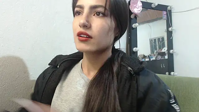 Snapshot of skinny_sweet2411 chatting on 16, 6, 2026 skinny sweet2411 online show from 16, 6, 2026