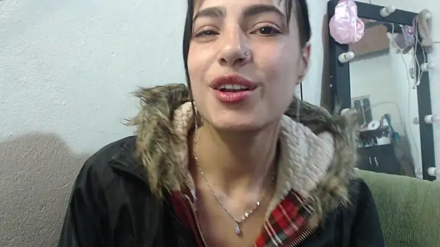 Snapshot of skinny_sweet2411 chatting on 4, 7, 2026 skinny sweet2411 online show from 4, 7, 2026