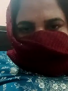 Snapshot of seemi_bhabhi chatting on 24, 1, 2025 seemi bhabhi online show from 24, 1, 2025