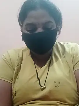 Snapshot of seemi_bhabhi chatting on 15, 3, 2025 seemi bhabhi online show from 15, 3, 2025