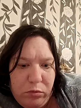 CurvyMilf1992 online show from 22, 10, 2025
