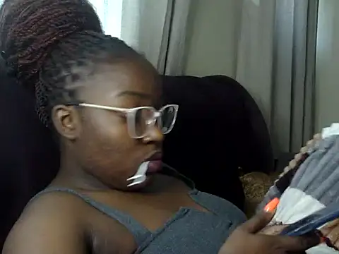 Snapshot of Chichii- chatting on 12, 2, 2026 Chichii- online show from 12, 2, 2026