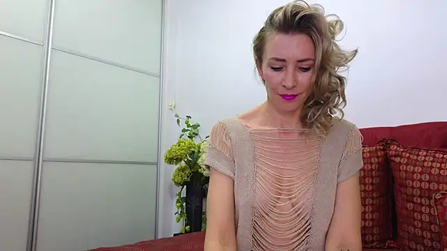  Maddalena  online show from 9, 4, 2026