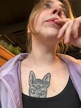Snapshot of Sunny___Bunny chatting on 7, 7, 2026 Sunny Bunny online show from 7, 7, 2026