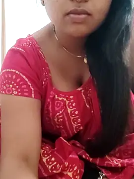 Snapshot of Priya_2222 chatting on 3, 3, 2025 Priya 2222 online show from 3, 3, 2025