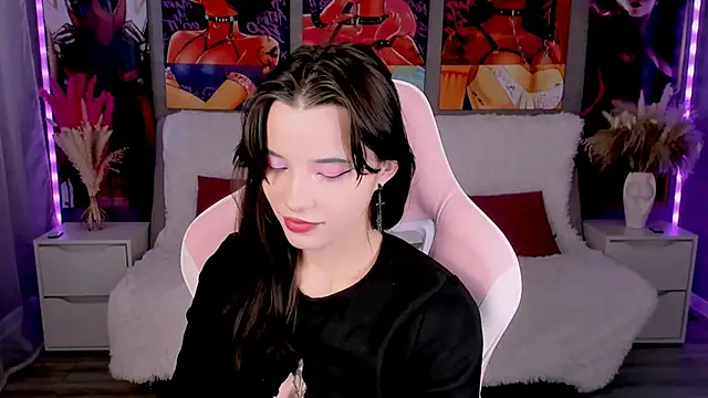 as1an girlfriend online show from 5, 2, 2026