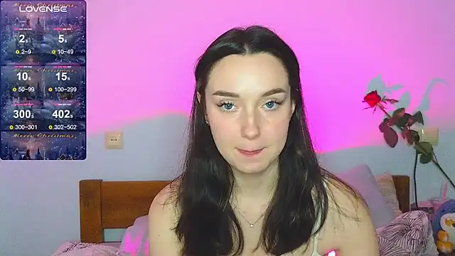 Wild Sophie  online show from 19, 12, 2024