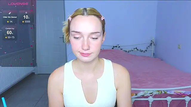 Wild Sophie  online show from 26, 9, 2025