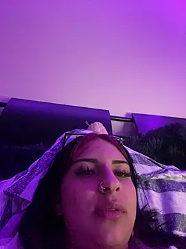 Snapshot of Hilary_pinkk chatting on 15, 2, 2025 Hilary pinkk online show from 15, 2, 2025