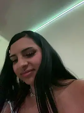 Snapshot of Hilary_pinkk chatting on 12, 3, 2025 Hilary pinkk online show from 12, 3, 2025