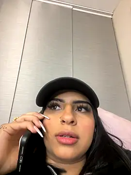 Hilary pinkk online show from 5, 12, 2025