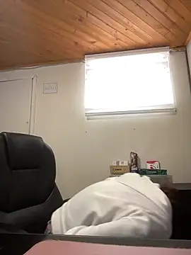 Snapshot of Hilary_pinkk chatting on 5, 3, 2026 Hilary pinkk online show from 5, 3, 2026