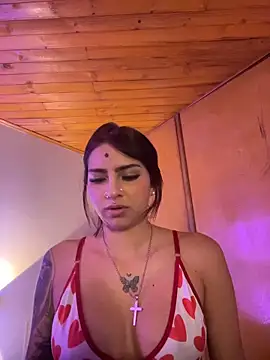 Snapshot of Hilary_pinkk chatting on 8, 3, 2026 Hilary pinkk online show from 8, 3, 2026