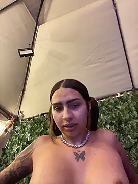 Snapshot of Hilary_pinkk chatting on 12, 3, 2026 Hilary pinkk online show from 12, 3, 2026