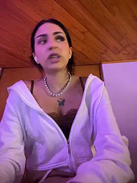 Snapshot of Hilary_pinkk chatting on 21, 4, 2026 Hilary pinkk online show from 21, 4, 2026