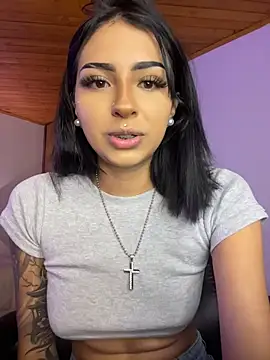Snapshot of Hilary_pinkk chatting on 9, 5, 2026 Hilary pinkk online show from 9, 5, 2026