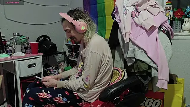 tallnerdyguy online show from 14, 2, 2026